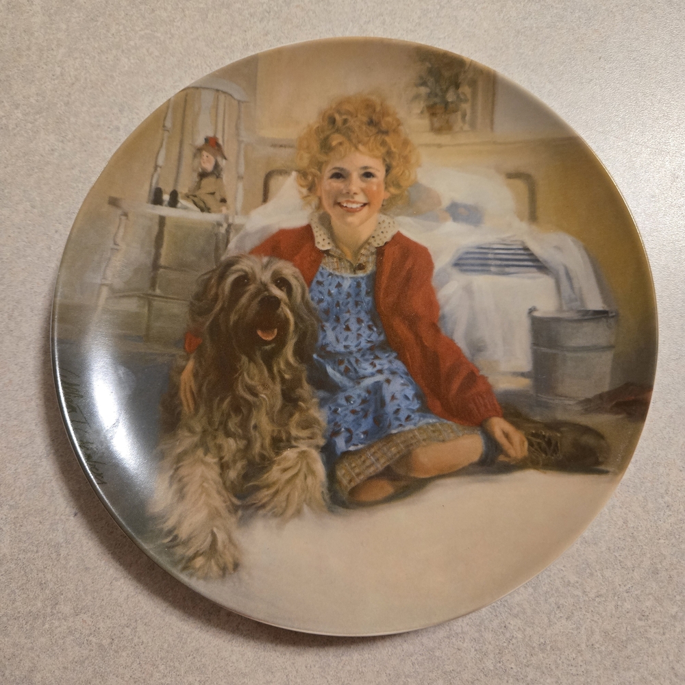 Limited Edition Of Annie And Sandy. First Issue In The Annie Collector's Plates
